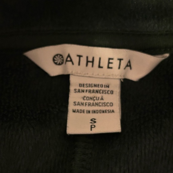 Athleta Sweatshirt Pullover Fleece Lined Thumb Holes Zippered Pockets Sz Small - Picture 9 of 10